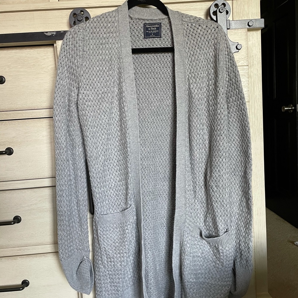 Abercrombie and Fitch Women’s Quilted Cardigan